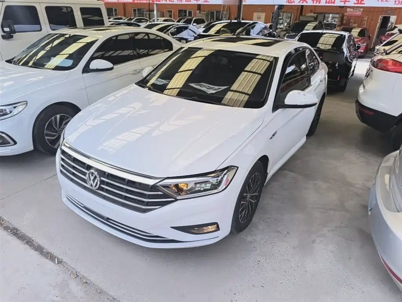 Volkswagen Sagitar