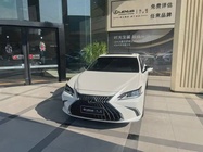 Lexus ES 2022
