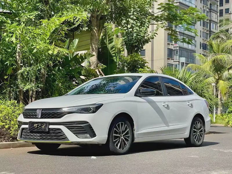 Roewe i5