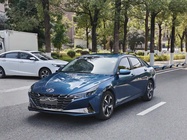 Hyundai Elantra 2022