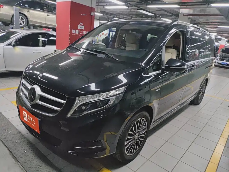 Mercedes-Benz V-Class