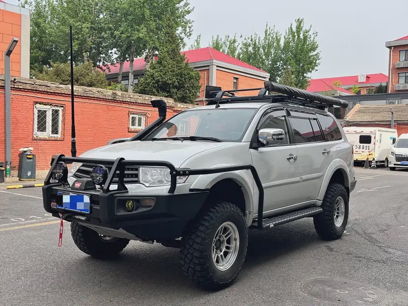 Mitsubishi Pajero Sport