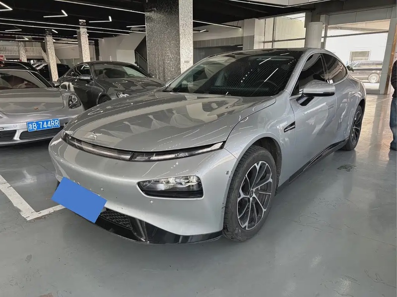 XPeng P7