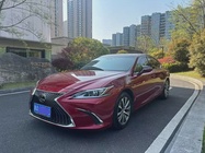 Lexus ES 2018