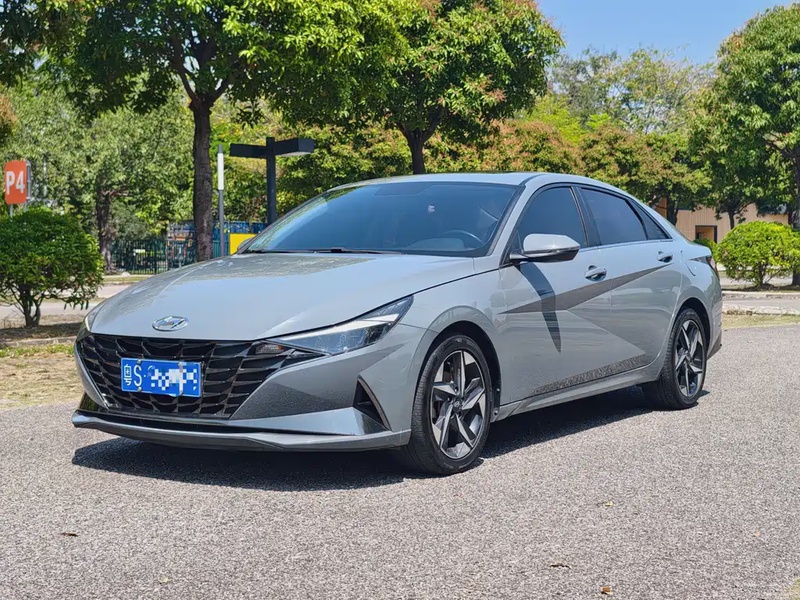 Hyundai Elantra