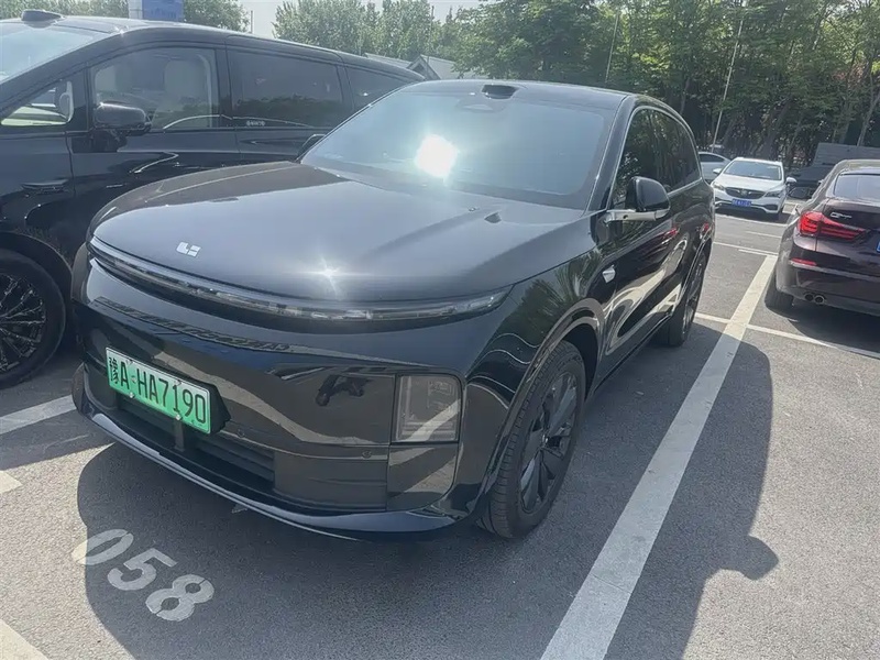 Li Auto L6