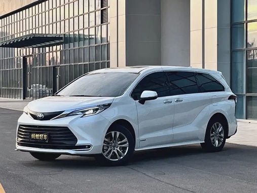Toyota Sienna 2024