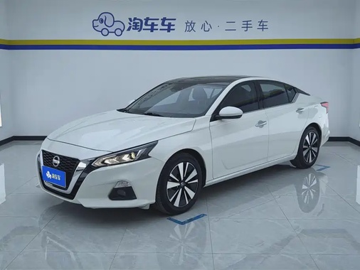 Nissan Teana 2022