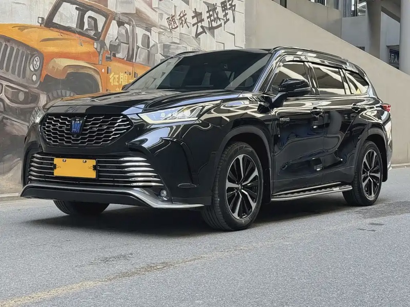 Toyota Crown Kluger