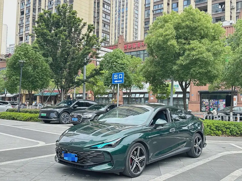 MG MG7