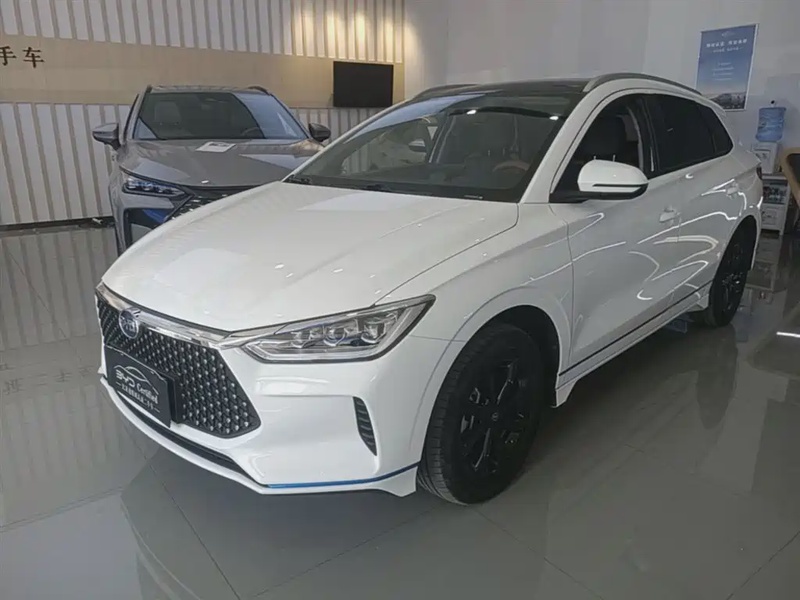 BYD e2