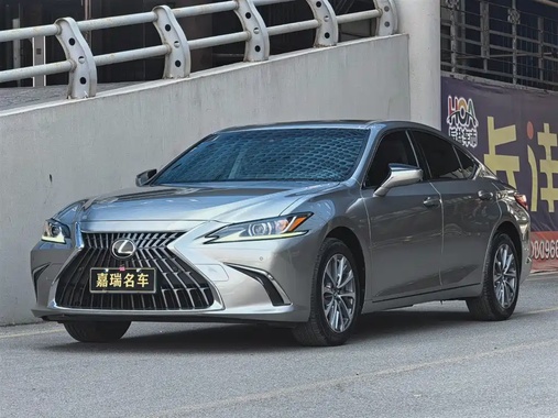 Lexus ES 2024