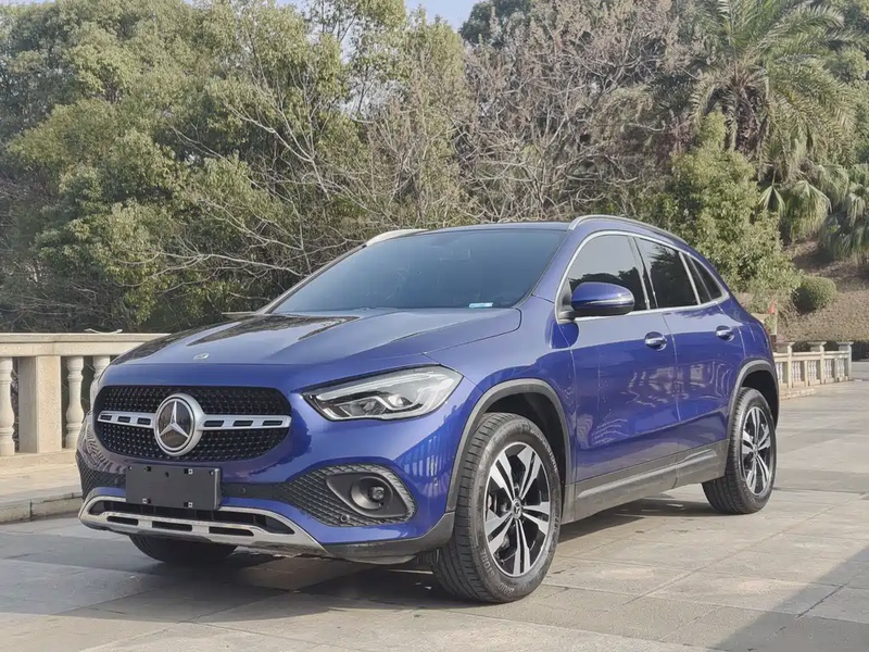 Mercedes-Benz GLA-Class