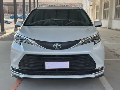 Toyota Sienna 2023