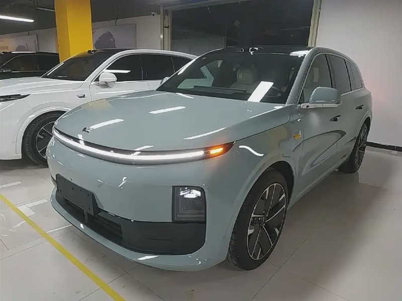 Li Auto L6