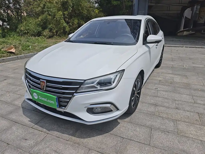 Roewe i5