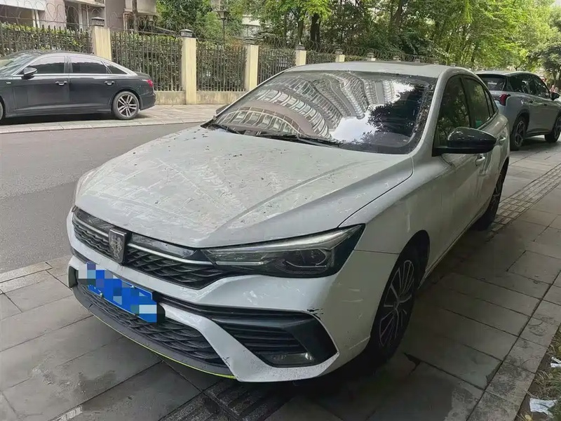 Roewe i5