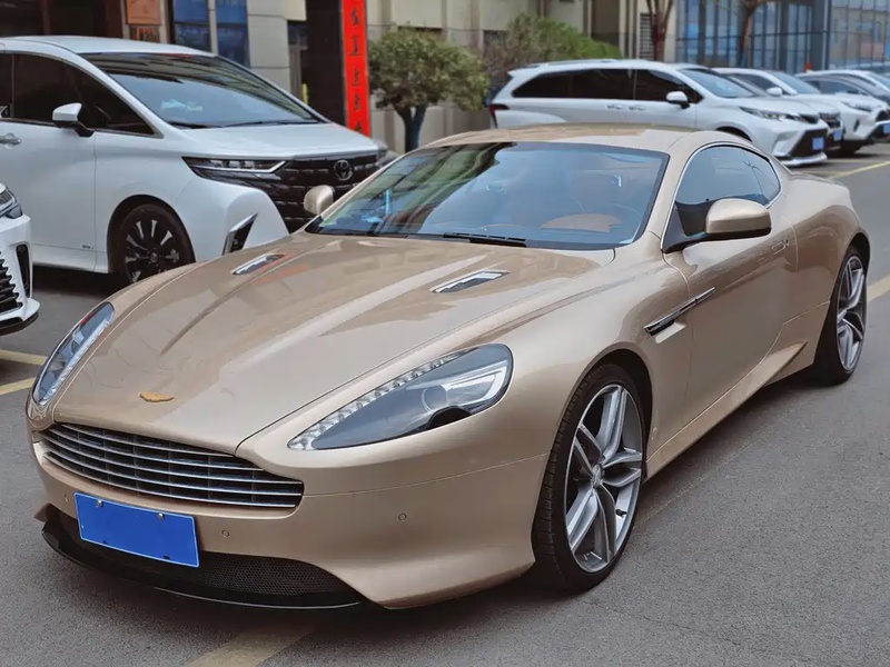 Aston Martin Virage