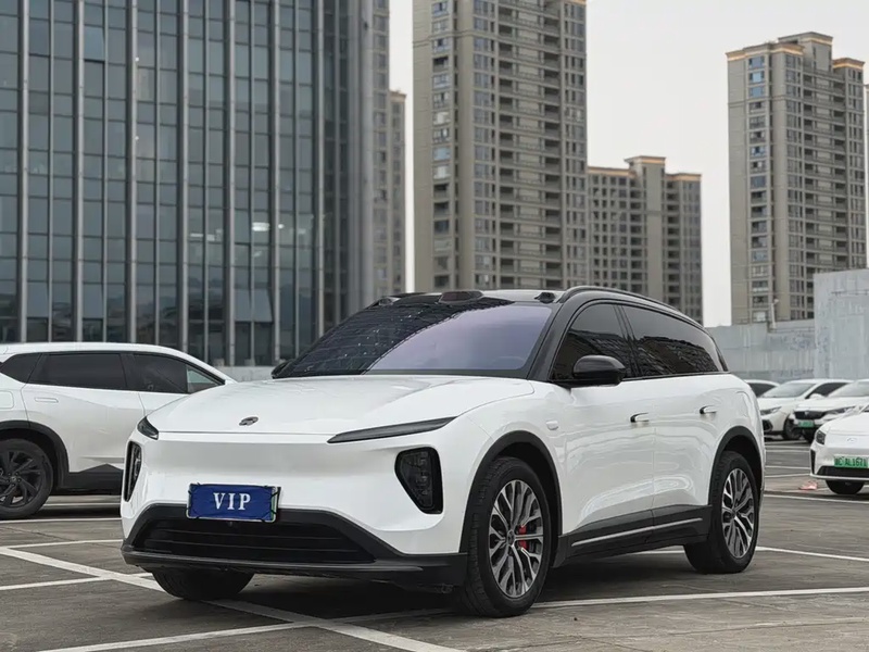 NIO ES6