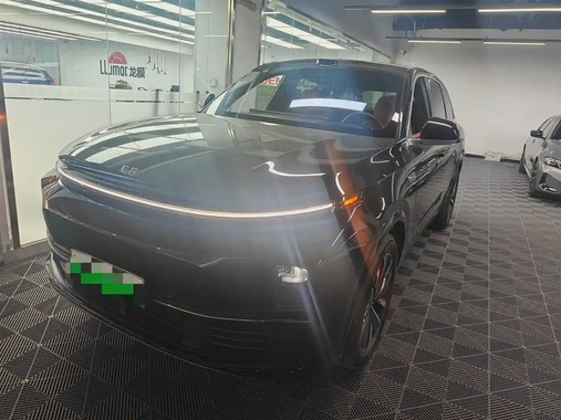 Li Auto L7 2025