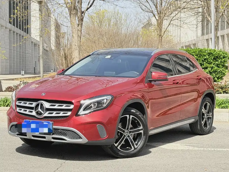 Mercedes-Benz GLA-Class