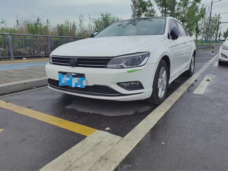 Volkswagen Lamando