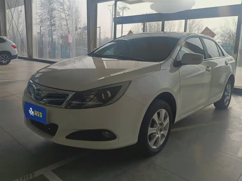 BYD e5