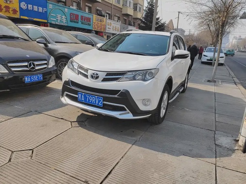 Toyota RAV4 2014