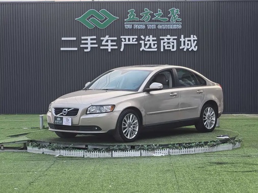 Volvo S40 2011