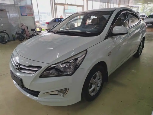 Hyundai Verna 2016