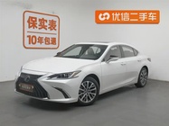 Lexus ES 2023