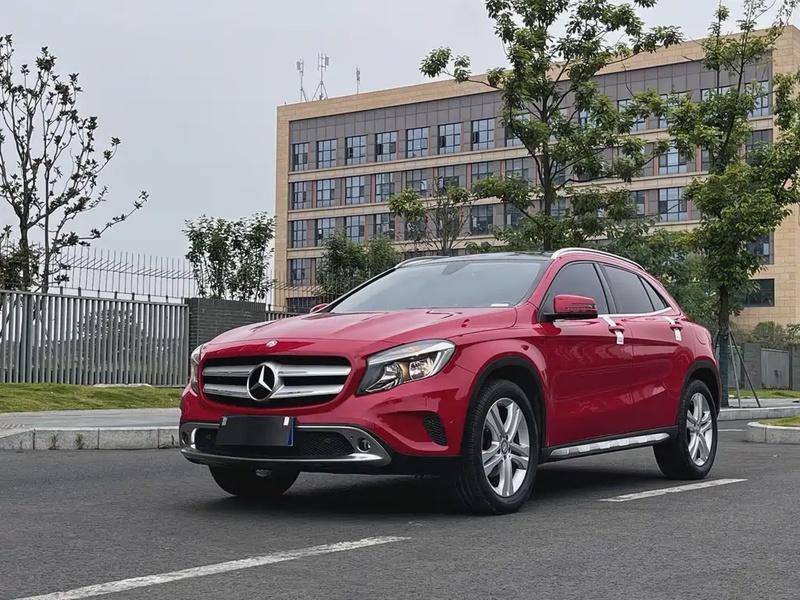 Mercedes-Benz GLA-Class
