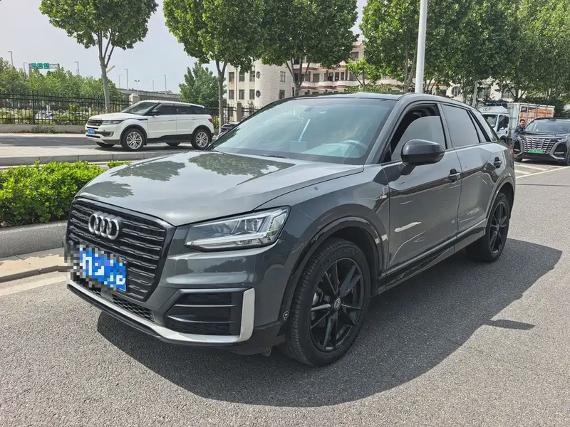 Audi Q2