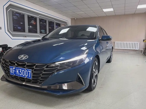 Hyundai Elantra 2023