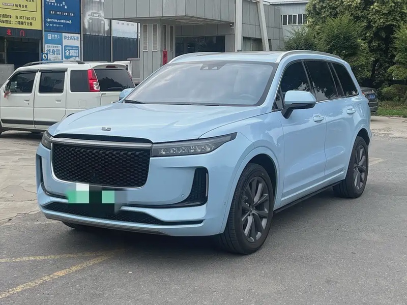 Li Auto ONE