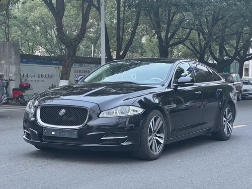 Jaguar XJ 2013