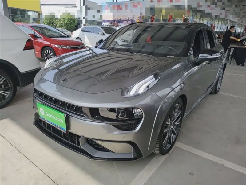 Lynk & Co 02