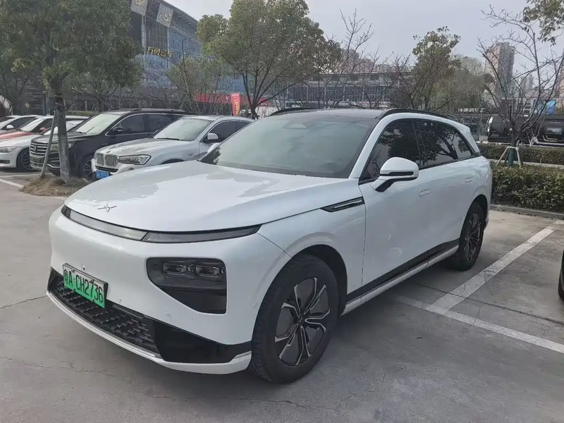 XPeng G9