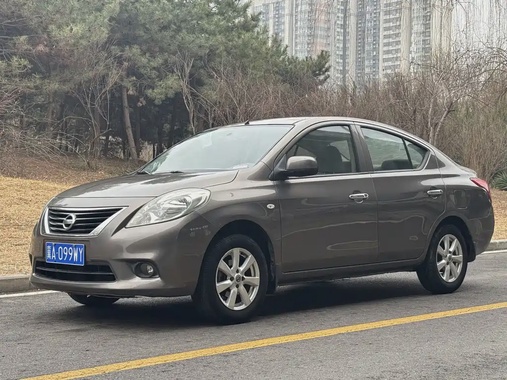 Nissan Sunny 2013