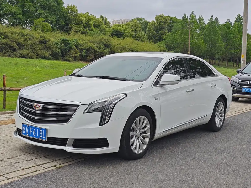 Cadillac XTS
