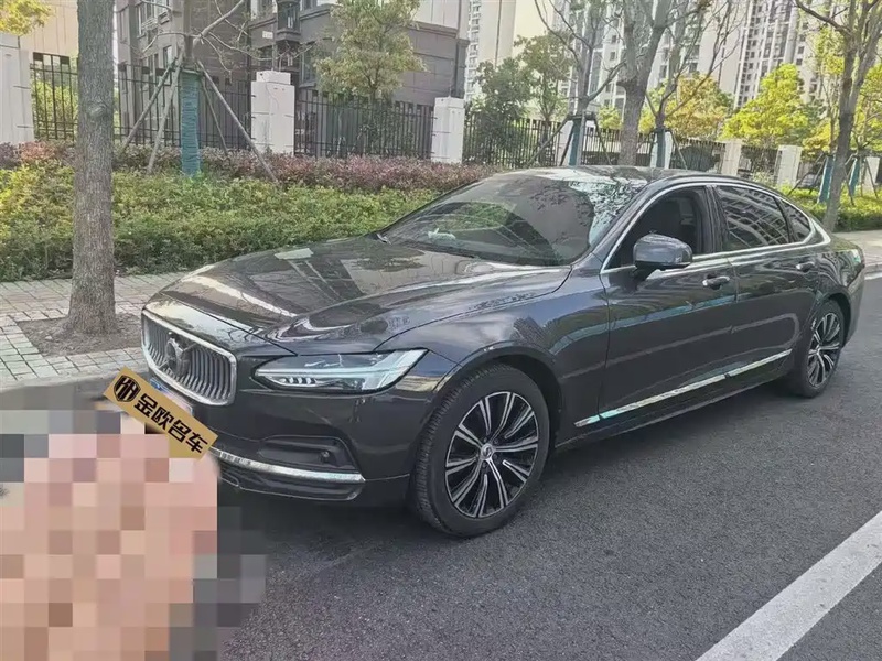 Volvo S90