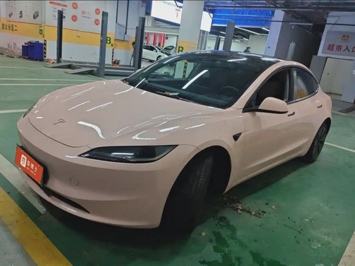 Tesla Model 3 2024
