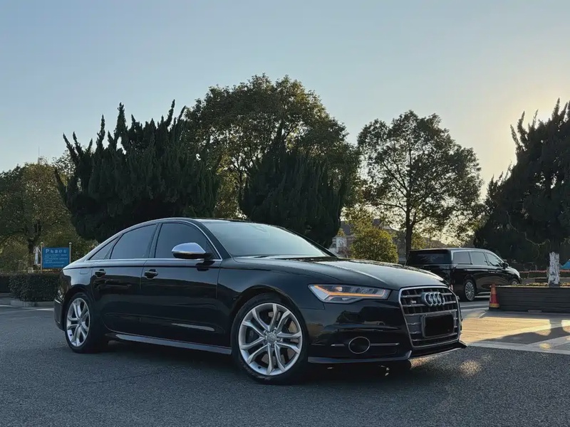 Audi S6