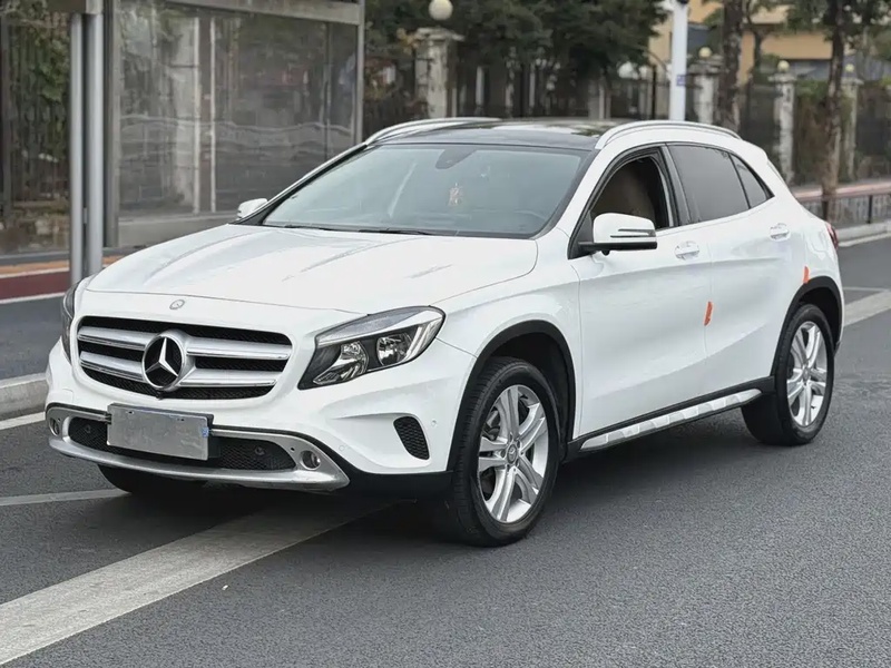 Mercedes-Benz GLA-Class