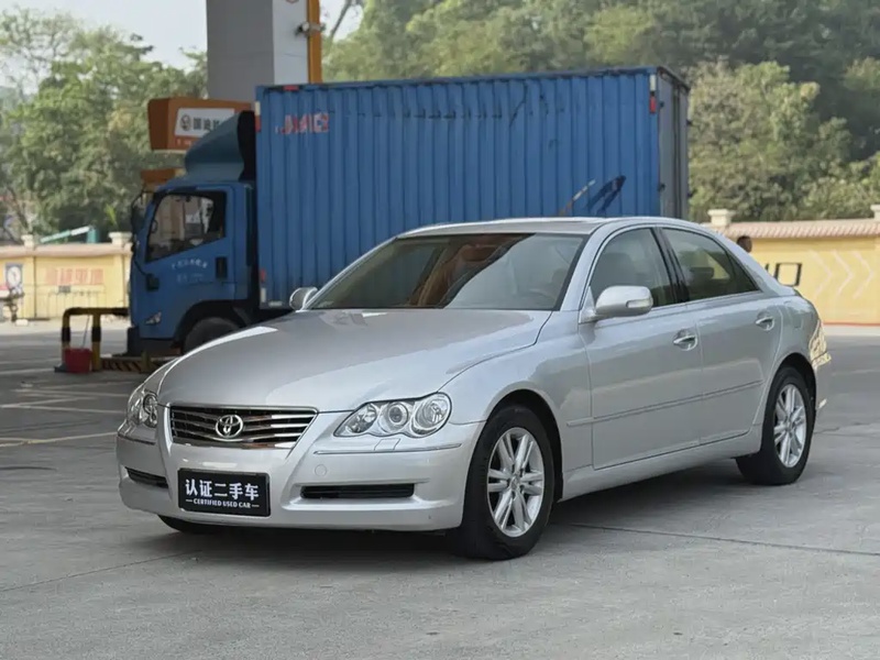 Toyota Reiz