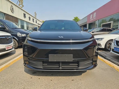 Li Auto L6 2025
