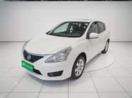 Nissan Tiida 2015