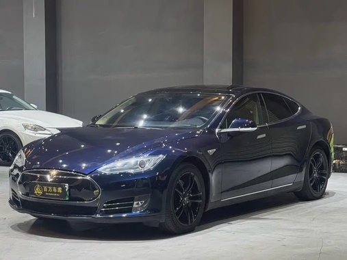 Tesla Model S 2015