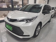 Toyota Sienna 2023