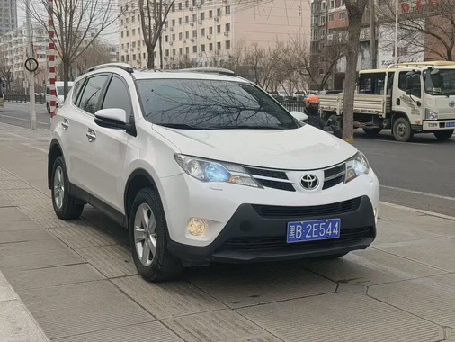 Toyota RAV4 2014
